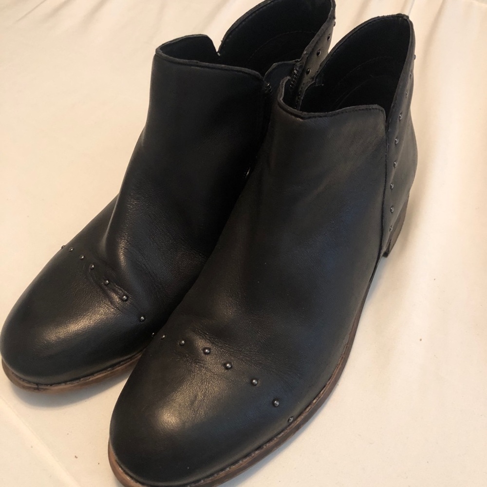 Black rustic boots